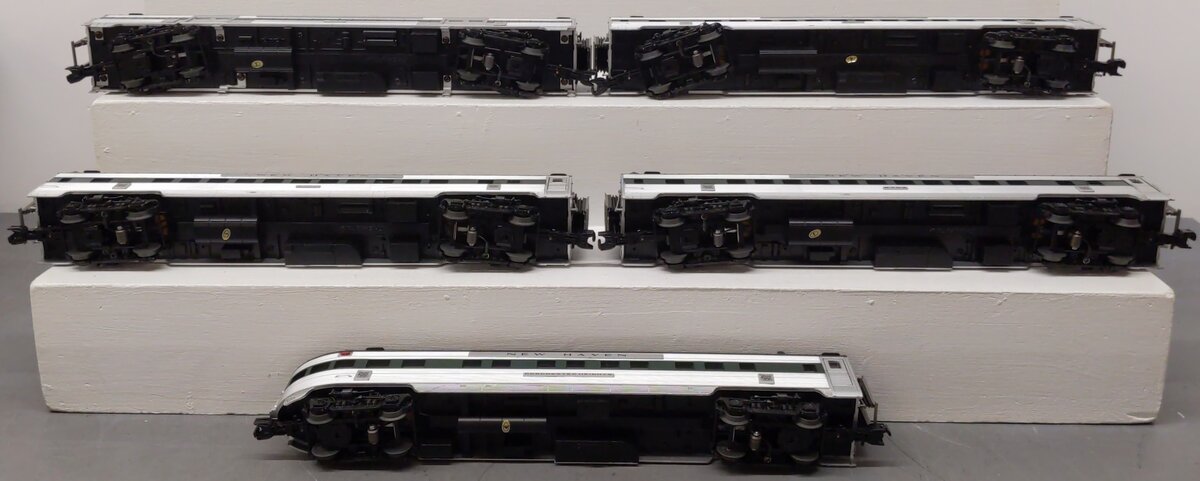 MTH 20-65197 New Haven Premier 70' Streamlined Passenger Car Set (Set of 5) EX/Box