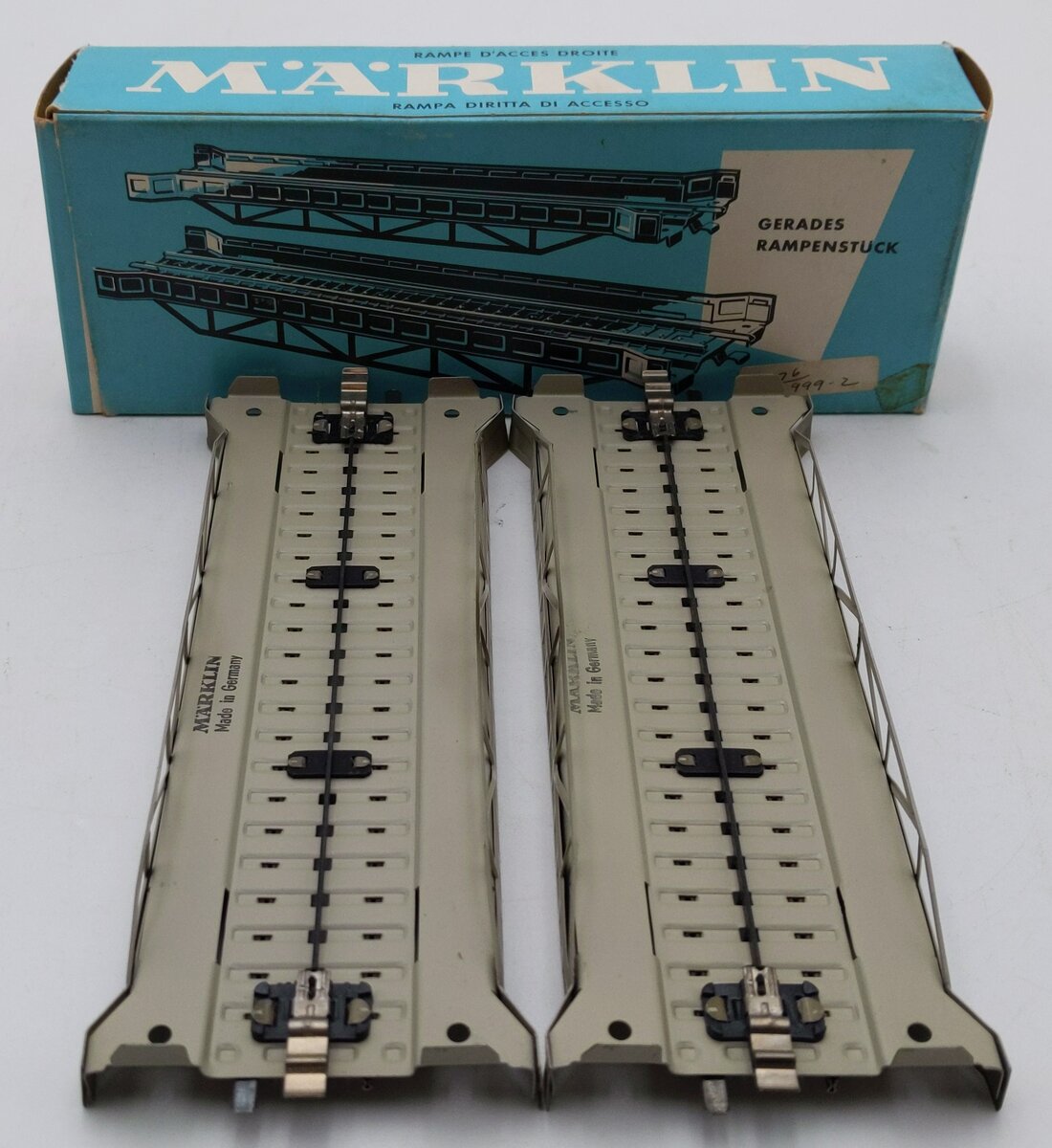 Marklin 7168 HO Scale Metal Straight Approach Sections (2) EX/Box