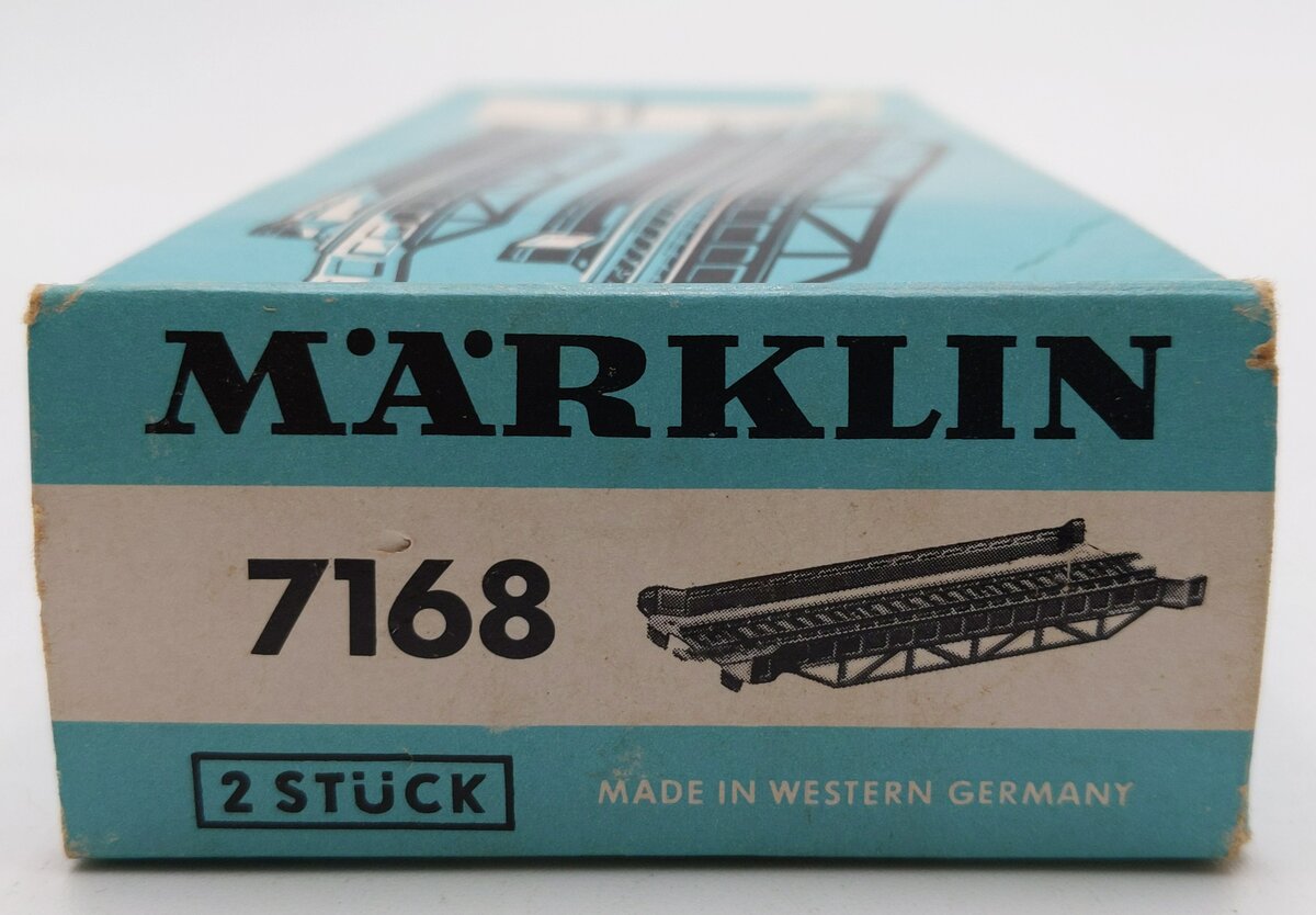 Marklin 7168 HO Scale Metal Straight Approach Sections (2) VG/Box