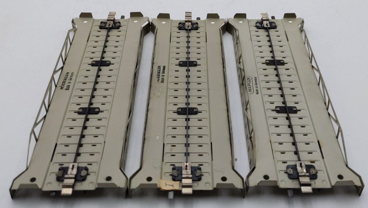 Marklin 7168 HO Scale Metal Straight Approach Sections (3) VG