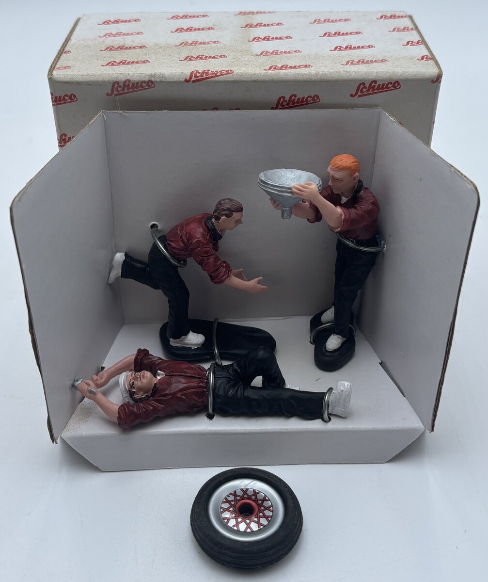 Schuco 01999 1:24 Mechanic Figure Set (Set of 3) LN/Box