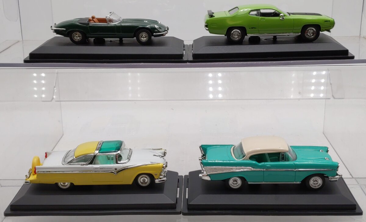 Yat Ming 1:43 Assorted Cars-  # 94244G, 94201T, 94202Y, 94218G [4] EX/Box
