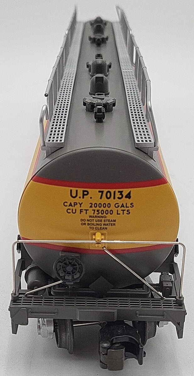 MTH 20-96055 O Gauge Union Pacific 20K Gallon 4-Compartment Tank Car #70134 EX