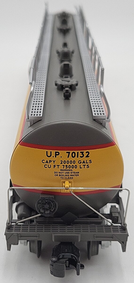 MTH 20-96055 O Gauge Union Pacific 20K Gallon Tank Car #70132 EX