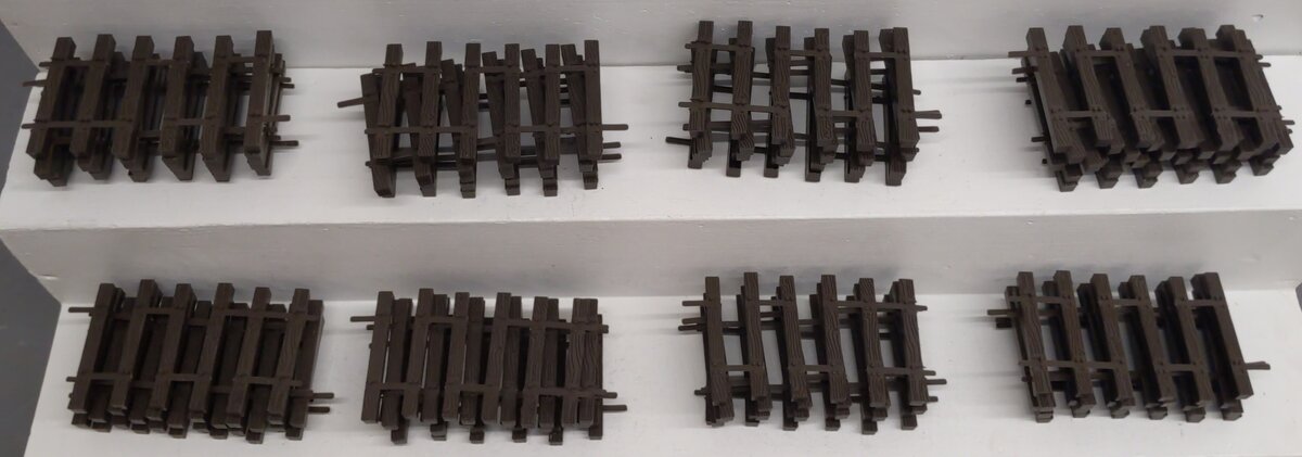 Micro Engineering 24-206 G G-Trak Code 250 Flexible Tie Strips [40] LN/Box