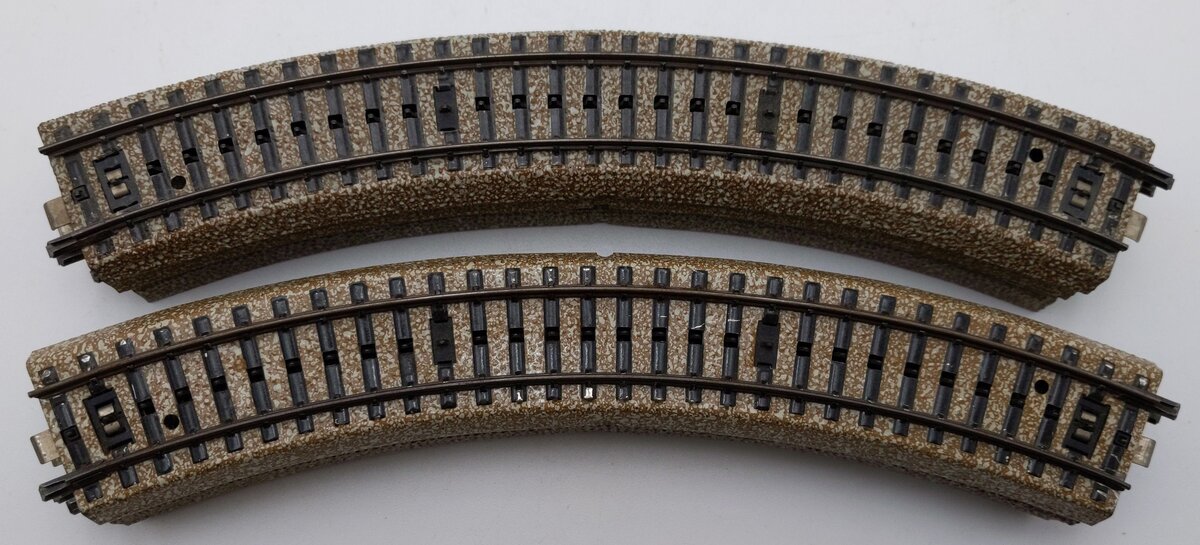 Marklin 5120 HO Scale Curved Track Sections (8) VG