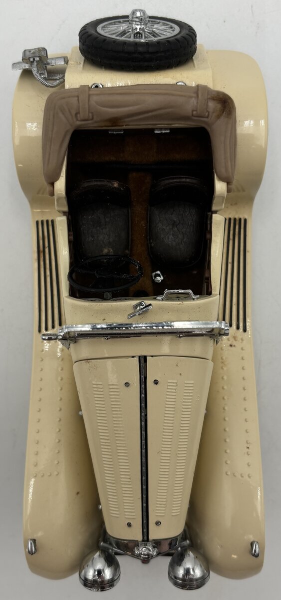 Franklin Mint 1:24 1938 Jaguar SS-100 Cream Colored Convertible Roadster EX