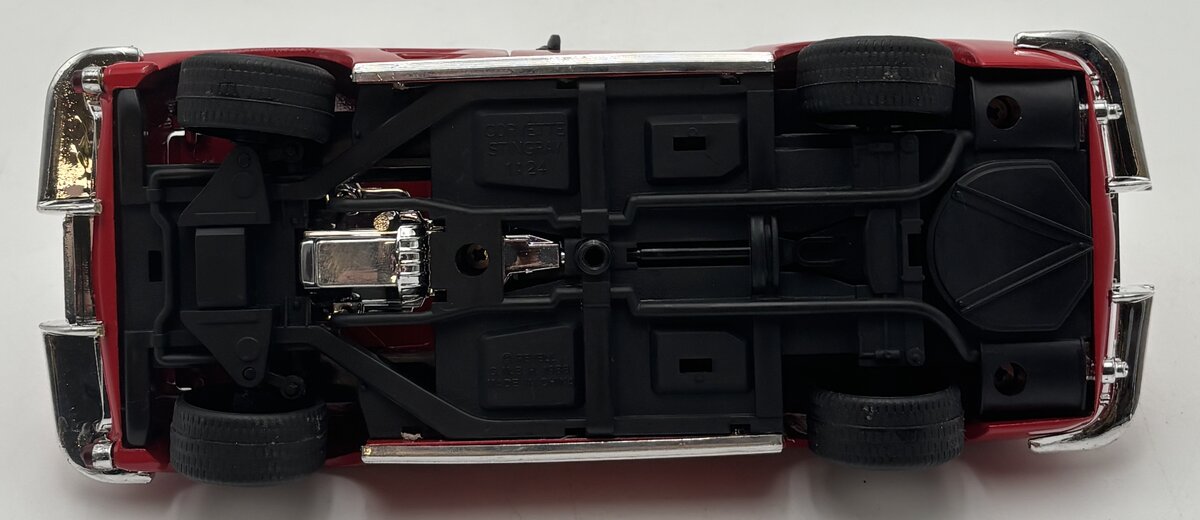 Revell 1:24 Red 1963 Corvette Stingray LN