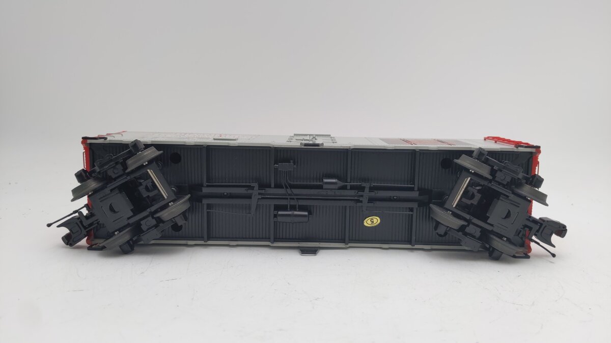 MTH 20-94198 Red Lion Steel-Sided Reefer Car EX
