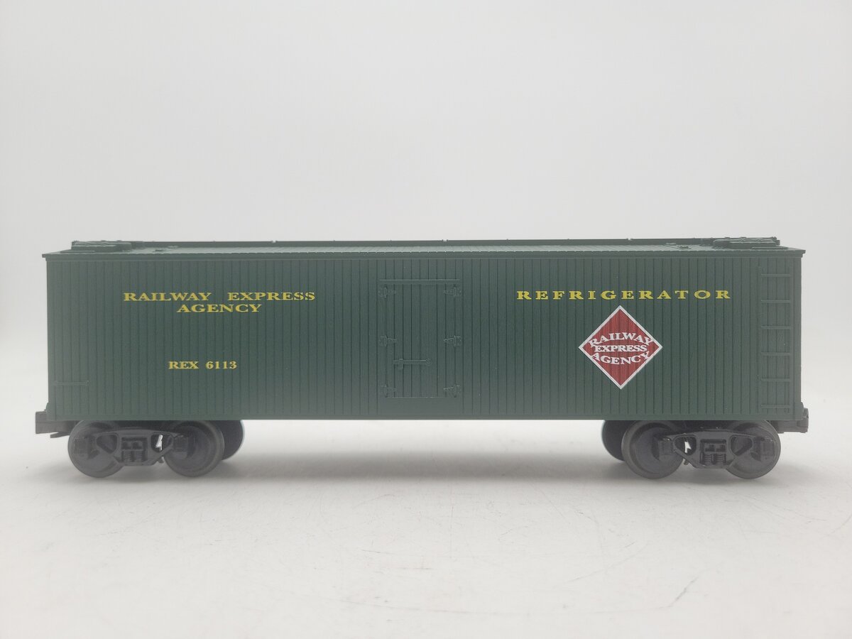 MTH 30-7810 O Gauge Railway Express Agency Refrigerator Car #6113 EX