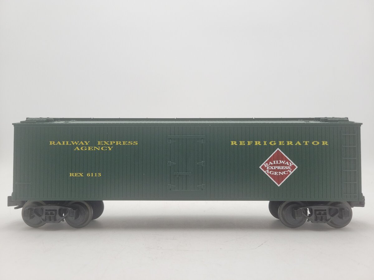 MTH 30-7810 O Gauge Railway Express Agency Refrigerator Car #6113 EX