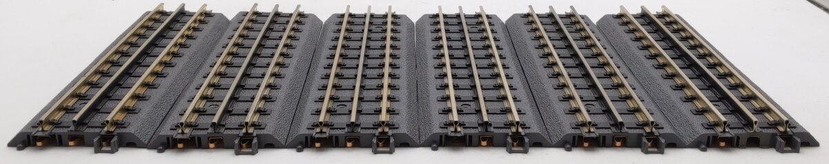 MTH 40-1001 O Gauge RailKing Realtrax 10" Straight Track (6) EX