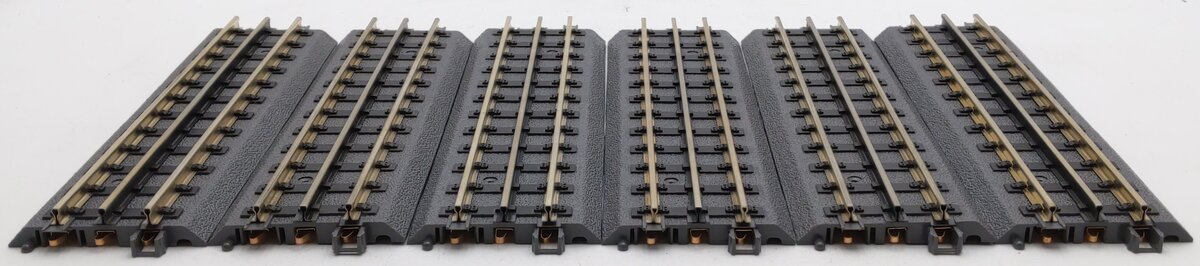 MTH 40-1001 O Gauge RailKing Realtrax 10