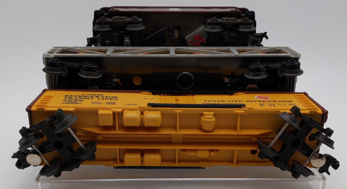 Lionel O Gauge Freight Cars: 6-6908, 6-9132, 6-19500 [3] VG/Box