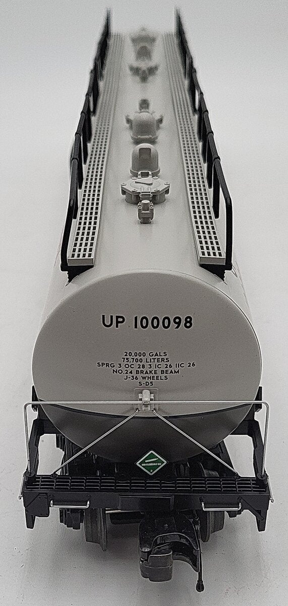 MTH 20-96205 O Gauge Union Pacific 20K Gallon 4-Compartment Tank Car #100098 EX