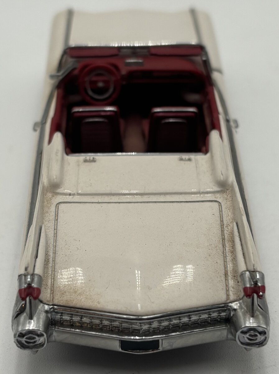 Franklin Mint 1:24 White 1959 Cadillac El Dorado Seville EX