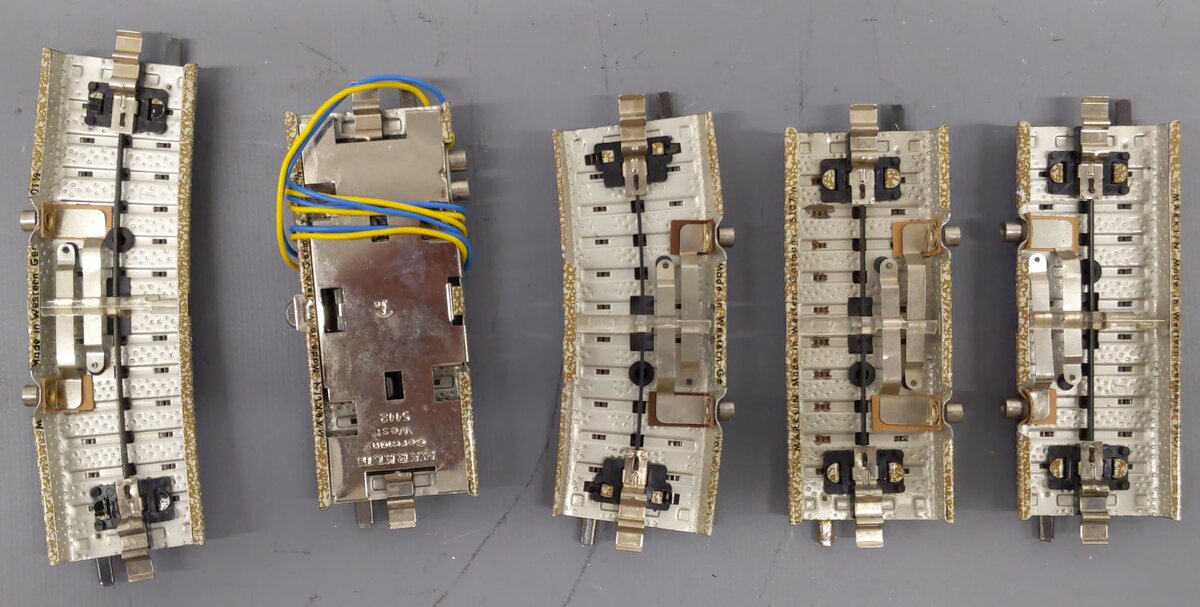 Marklin HO Scale M Track Assorted Control Track Sections [5] VG/Box