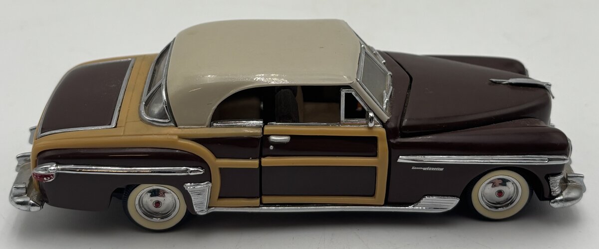 Franklin Mint 1:24 1948 Chrysler Town & Country "Woody" Convertible EX