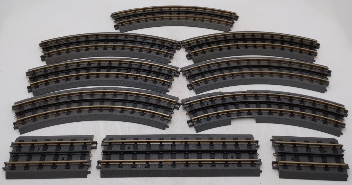 MTH O Gauge Assorted Curved & Straight Track Sections [10]