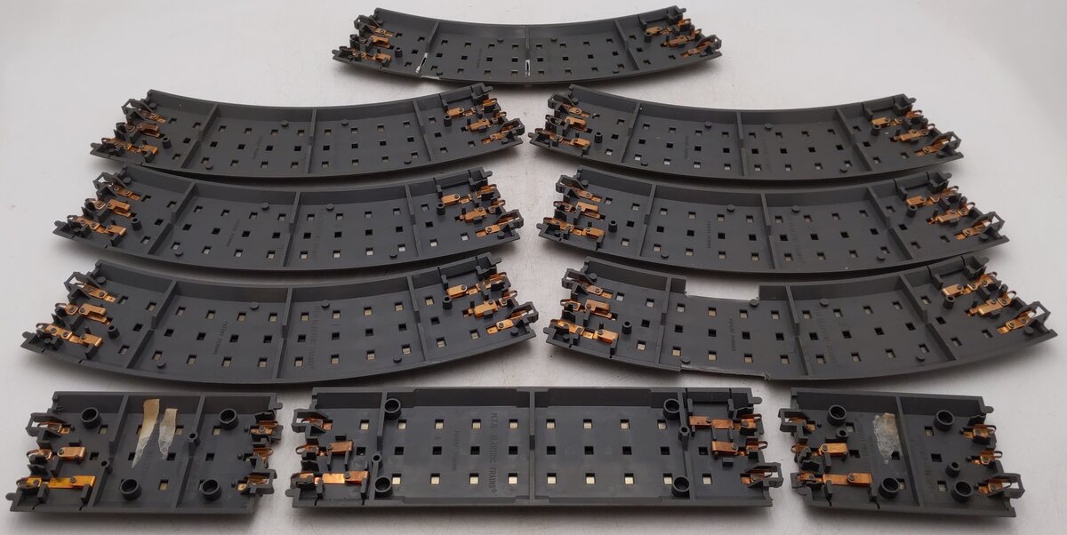 MTH O Gauge Assorted Curved & Straight Track Sections [10]