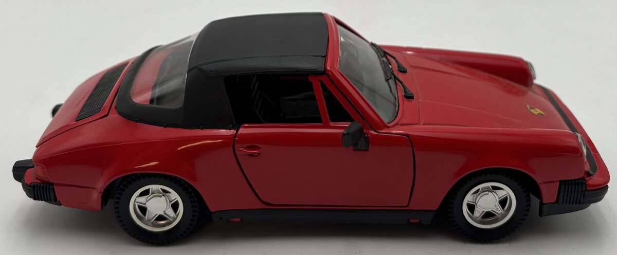 Polistil 02215 1:25 Red Porsche 911 SC EX