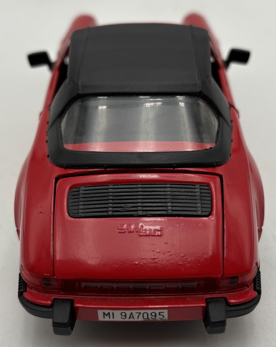 Polistil 02215 1:25 Red Porsche 911 SC EX