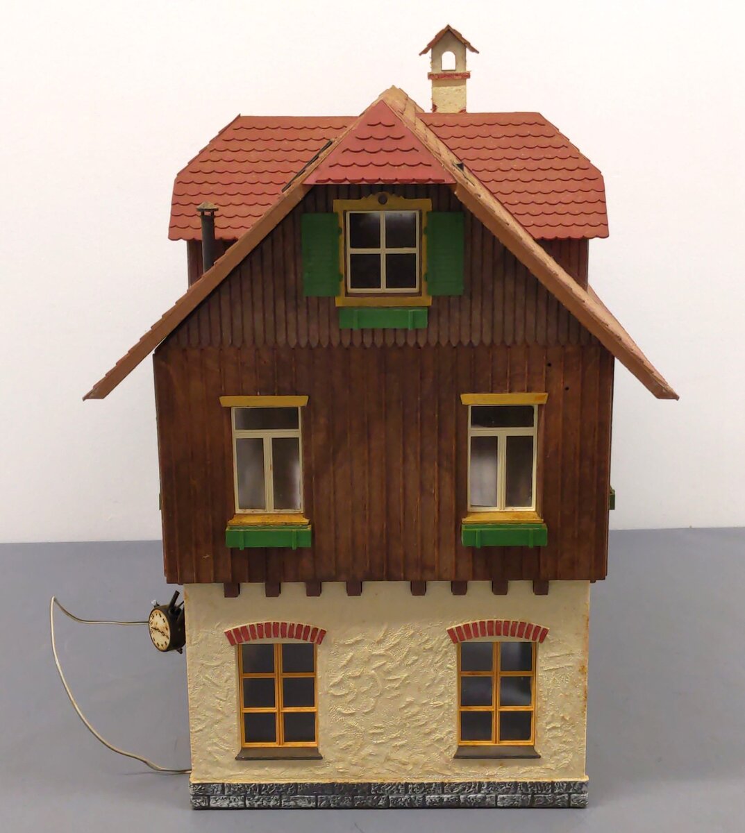 Pola 330901 Schonweiler Train Station Pre-Assembled Kit