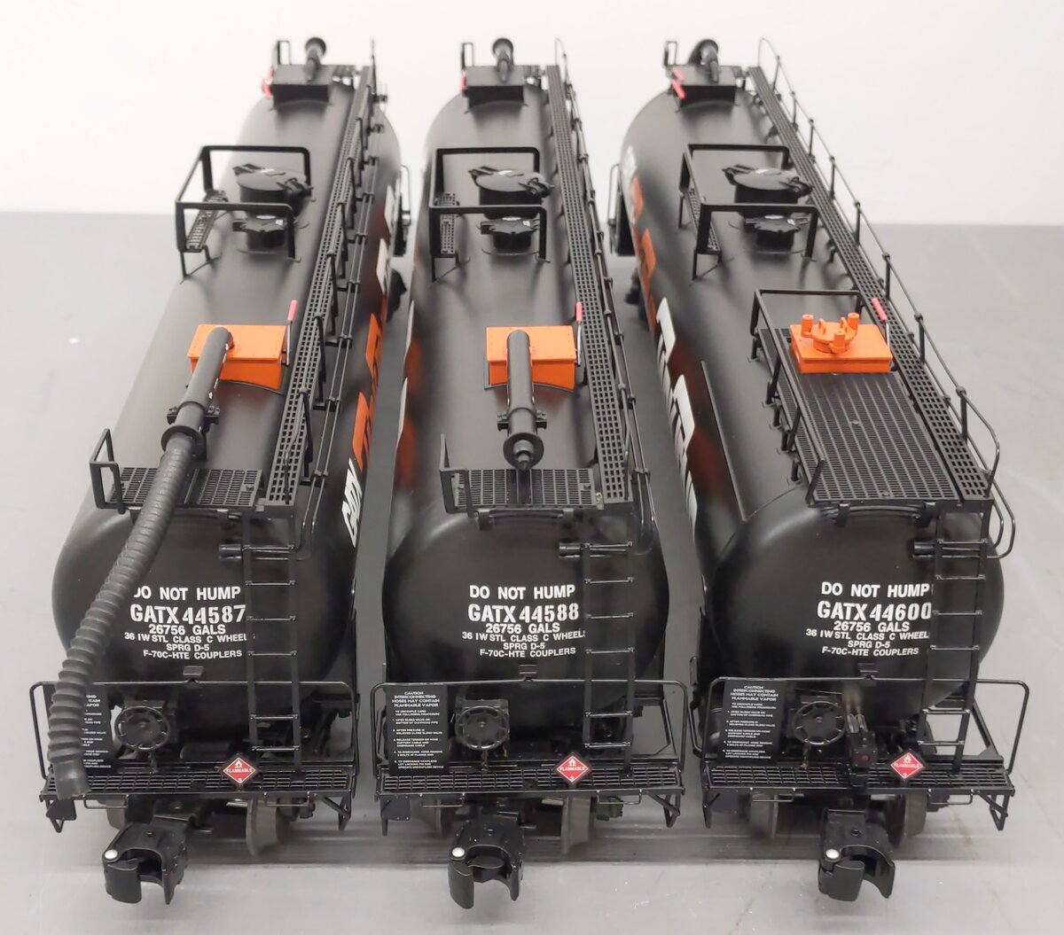 Lionel 6-19639 O Gauge GATX TankTrain Tank Car 3-Pack EX