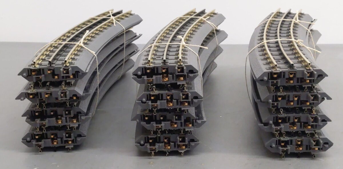 MTH 40-1010 O72 RealTrax Hollow Rail Curve Track Section (24) EX