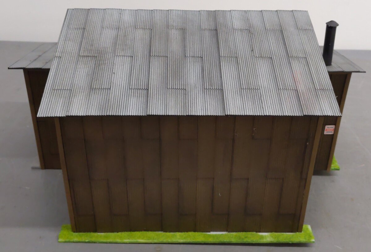 Menards 279-4452 O Gauge Trackside Multipurpose Building EX