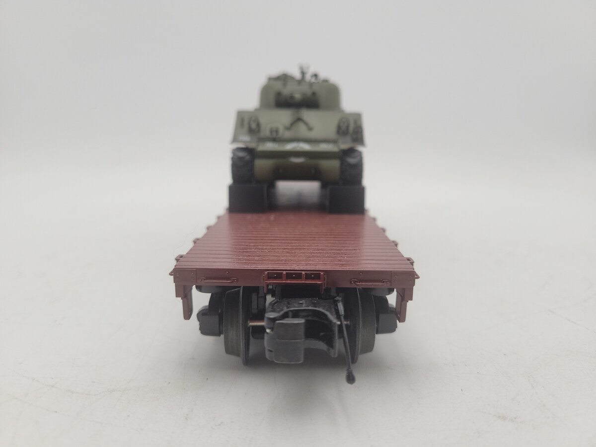 MTH 20-90549G O Gauge Pennsylvania 50-Ton Wood Flat Car w/ 1 Sherman Tank EX