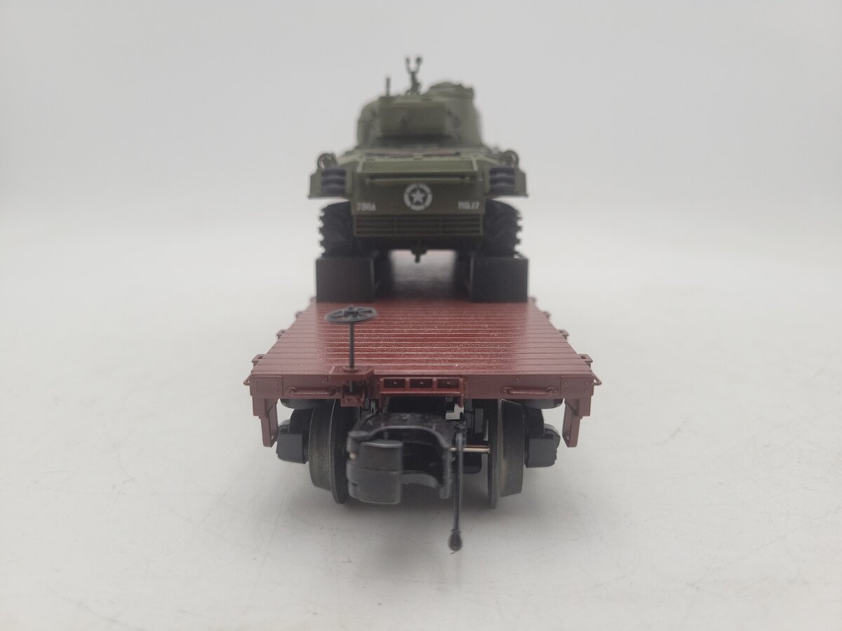 MTH 20-90549G O Gauge Pennsylvania 50-Ton Wood Flat Car w/ 1 Sherman Tank EX