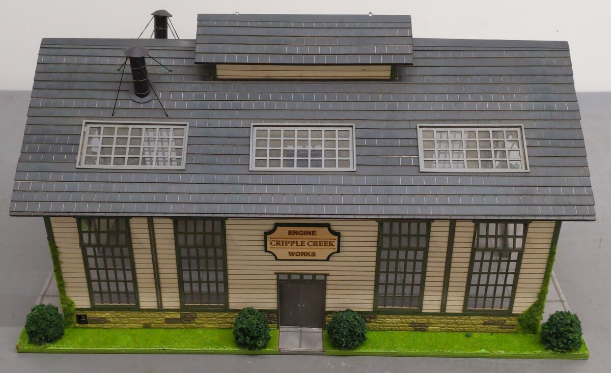 Menards 279-5926 O Scale Cripple Creek Engine Works Building VG
