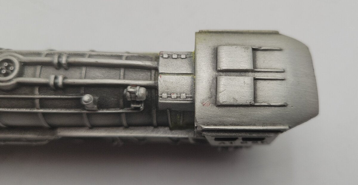 Danbury Mint 2900 1:153 Santa Fe Pewter Train with Display EX