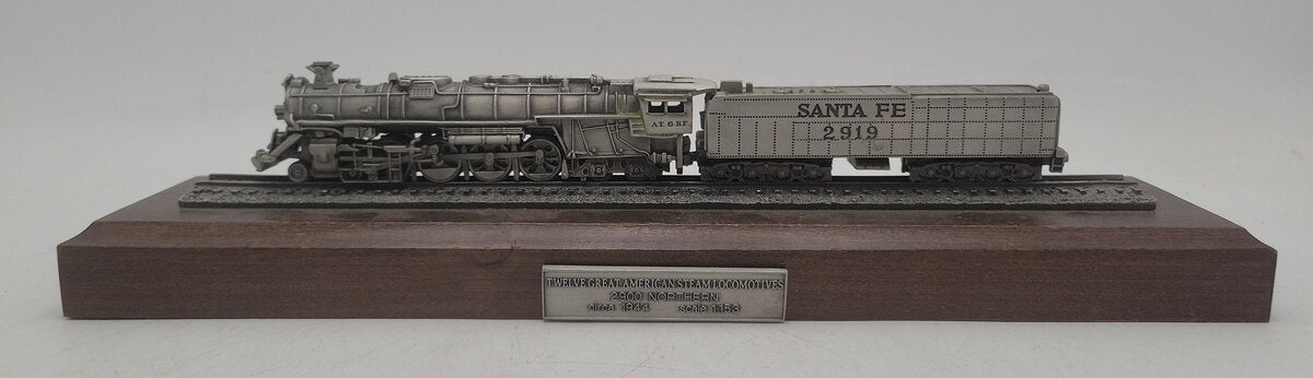 Danbury Mint 2900 1:153 Santa Fe Pewter Train with Display EX