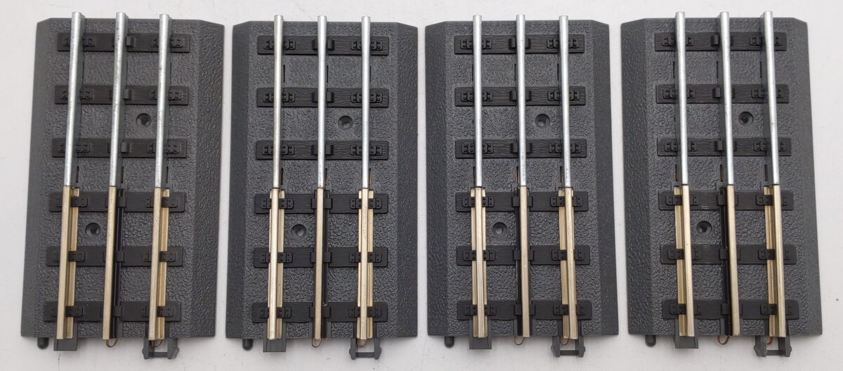 MTH 40-1011-6 RealTrax Hollow Rail Adaptor Track (4) EX
