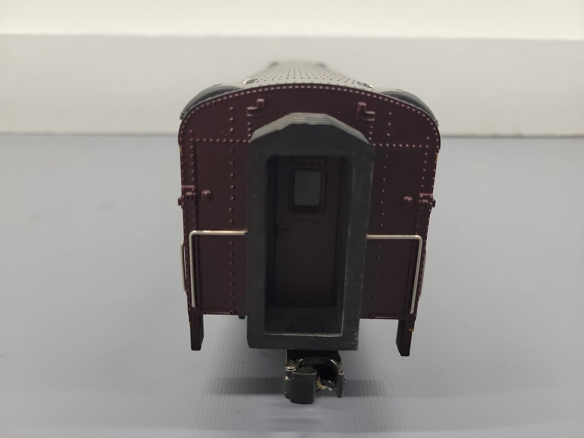 MTH 20-6514 O Gauge Norfolk & Western 70' Streamlined Observation Car #581 EX