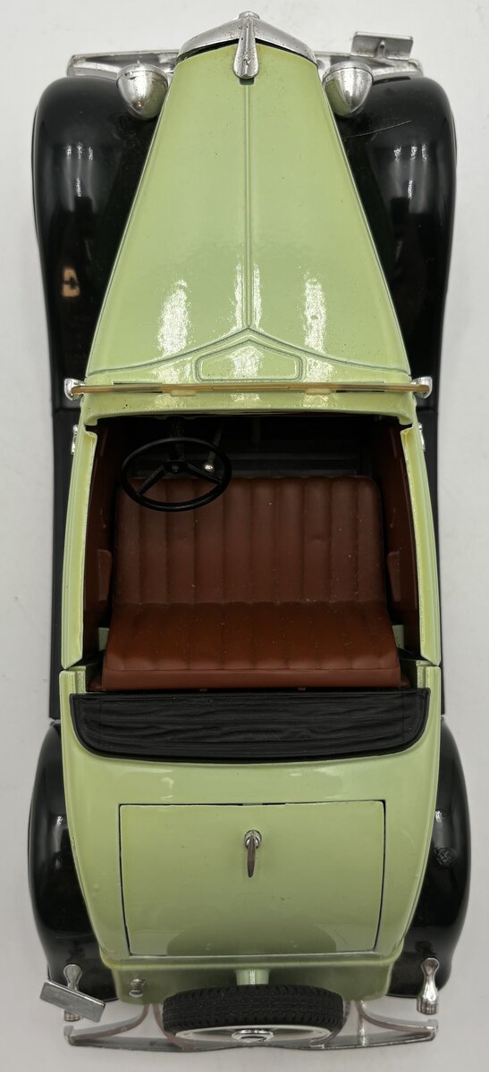 Solido 1:19 Ford V8 Echelle Roadster EX