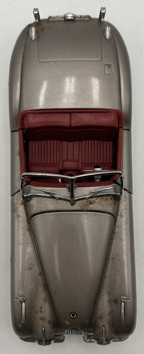 Danbury Mint 1:24 1949 Jaguar XK120 in Grey EX