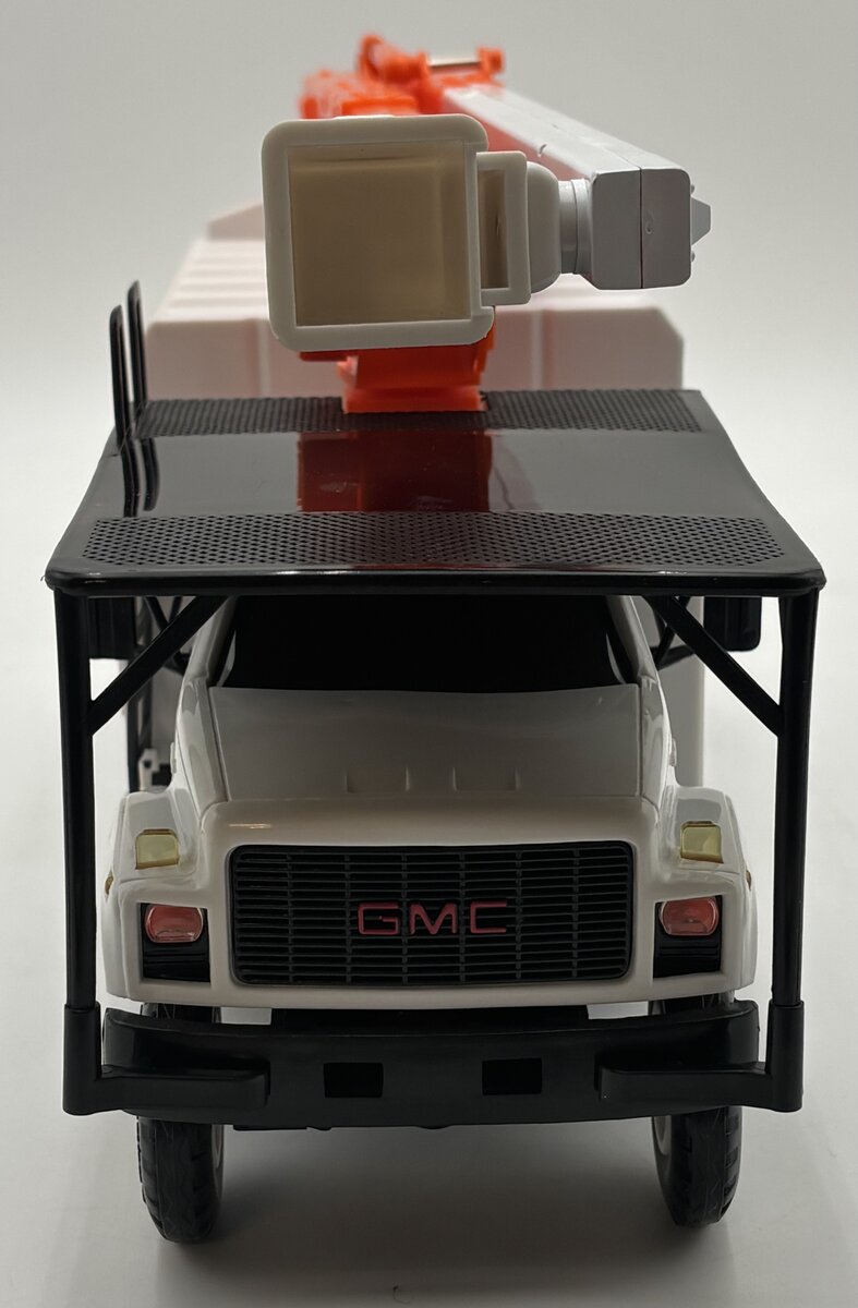 DG Productions 1999-2-1 1:24 GMC Altec FPL Bucket Truck w/Wood Chipper Trailer LN/Box