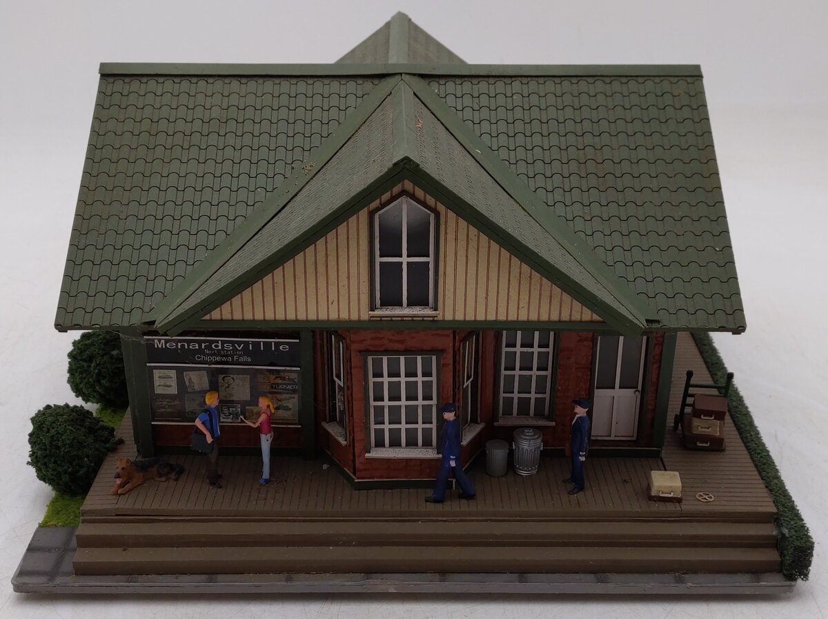 Menards 279-4436 O Scale Menardsville Station VG