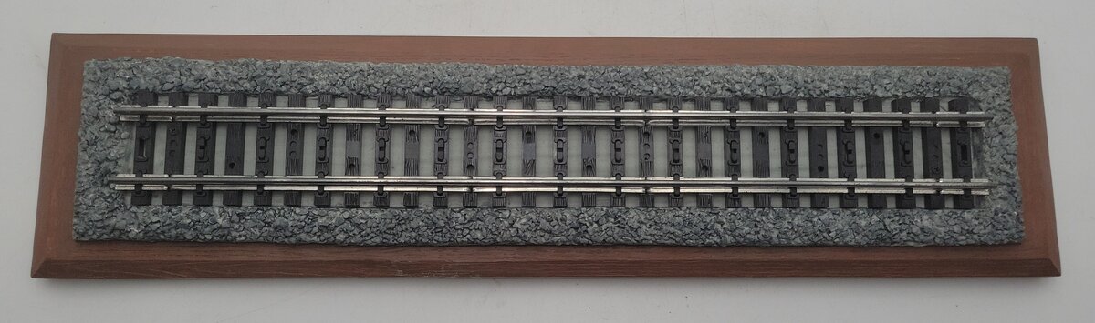 O Gauge Painted Porcelain Display Stand EX
