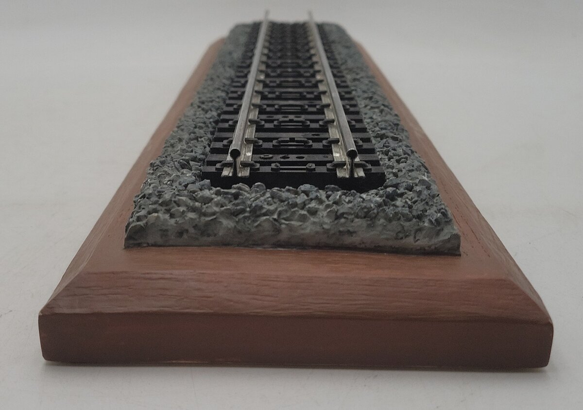 O Gauge Painted Porcelain Display Stand EX