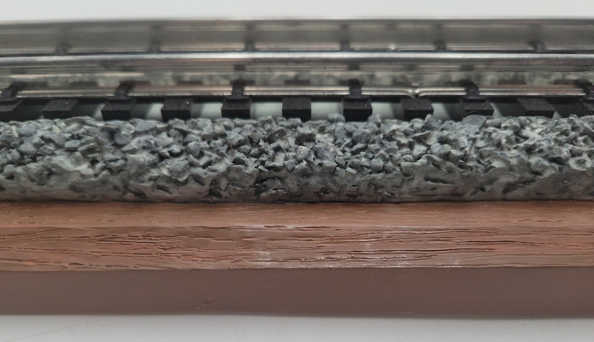 O Gauge Painted Porcelain Display Stand EX
