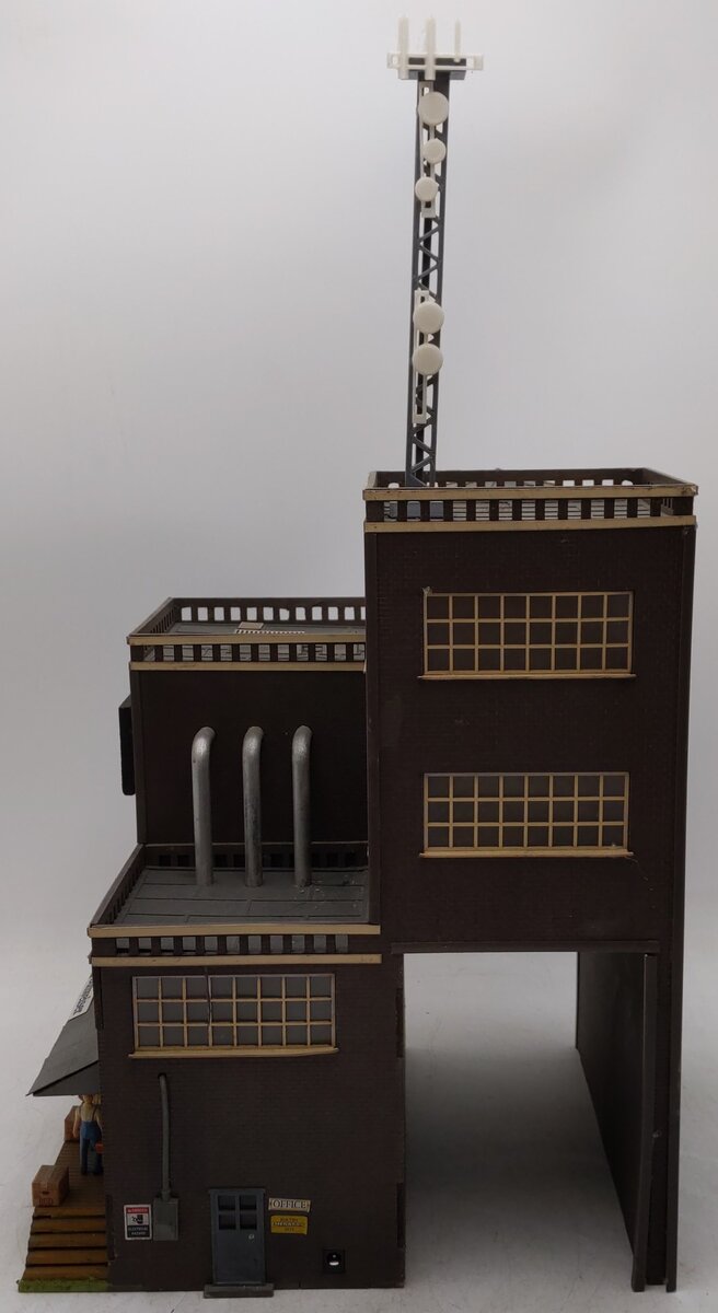 Menards 279-4493 O Budweiser Brewery Building