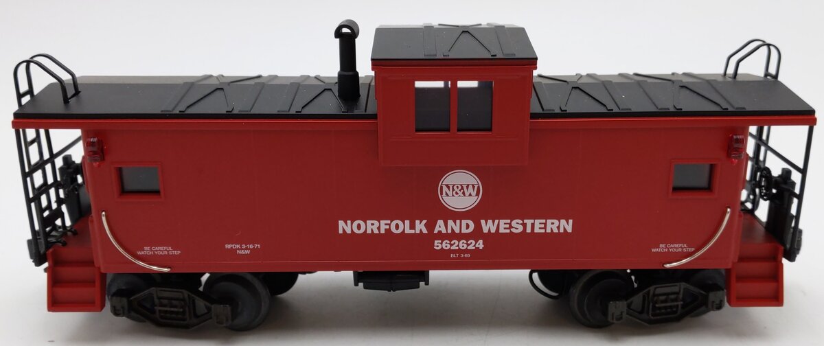 MTH 20-9103 O Gauge Norfolk and Western Extended Vision Caboose #562624 EX