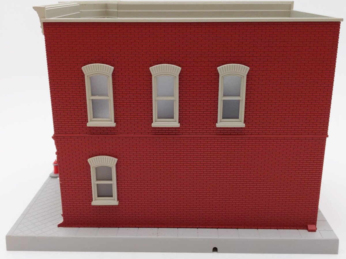 MTH 30-90233 O Assembled Anita Mann Dating Service 2-Story Building VG