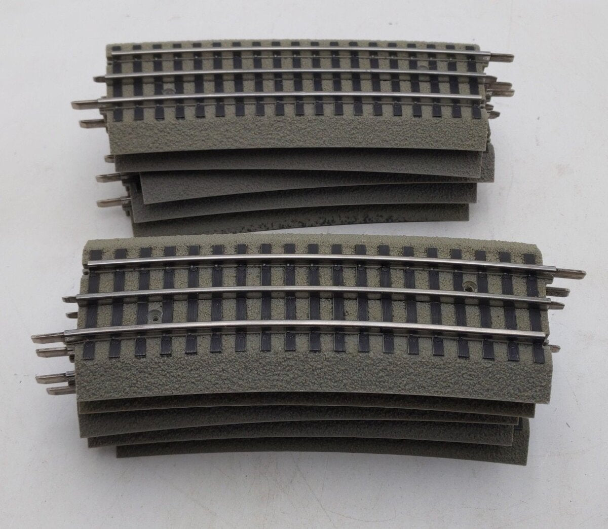 Lionel 6-12055 FasTrack 1/2 O72 Half Curve Track Section (16) EX