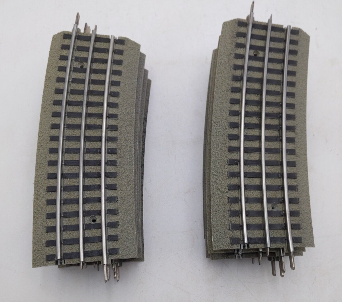 Lionel 6-12055 FasTrack 1/2 O72 Half Curve Track Section (16) EX