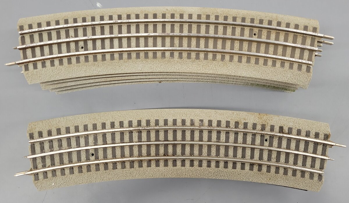 Lionel 6-12041 O Gauge FasTrack O72 Full Curve Track (9) VG